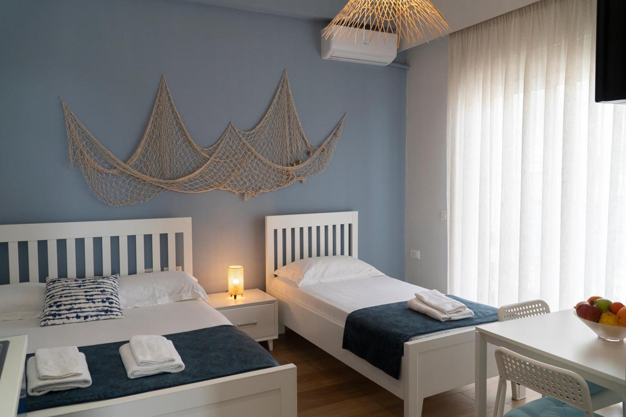 Memories Apartments ساراندا المظهر الخارجي الصورة