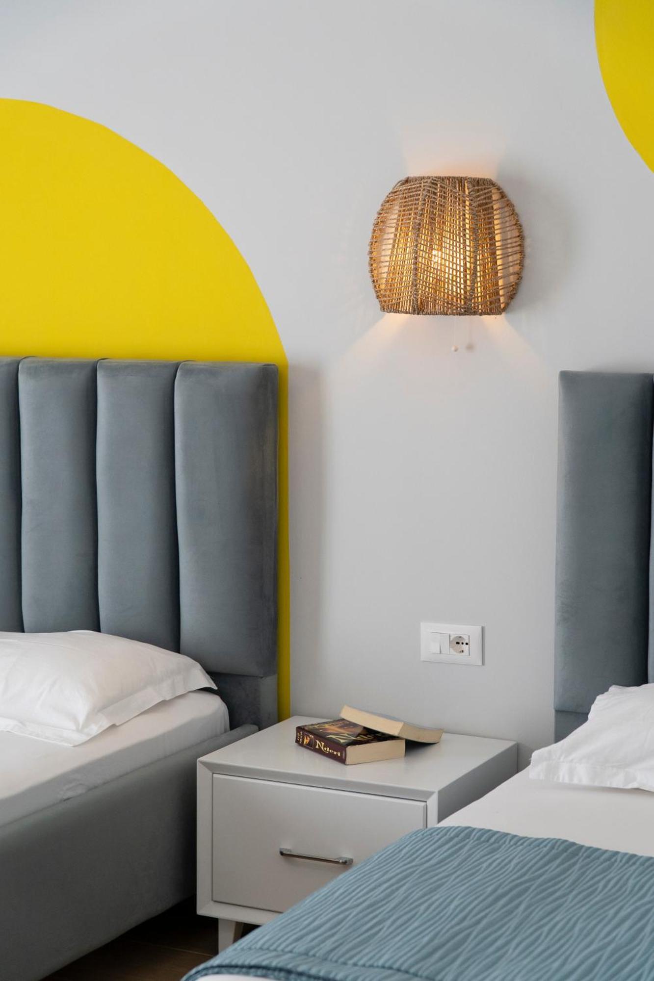 Memories Apartments ساراندا المظهر الخارجي الصورة