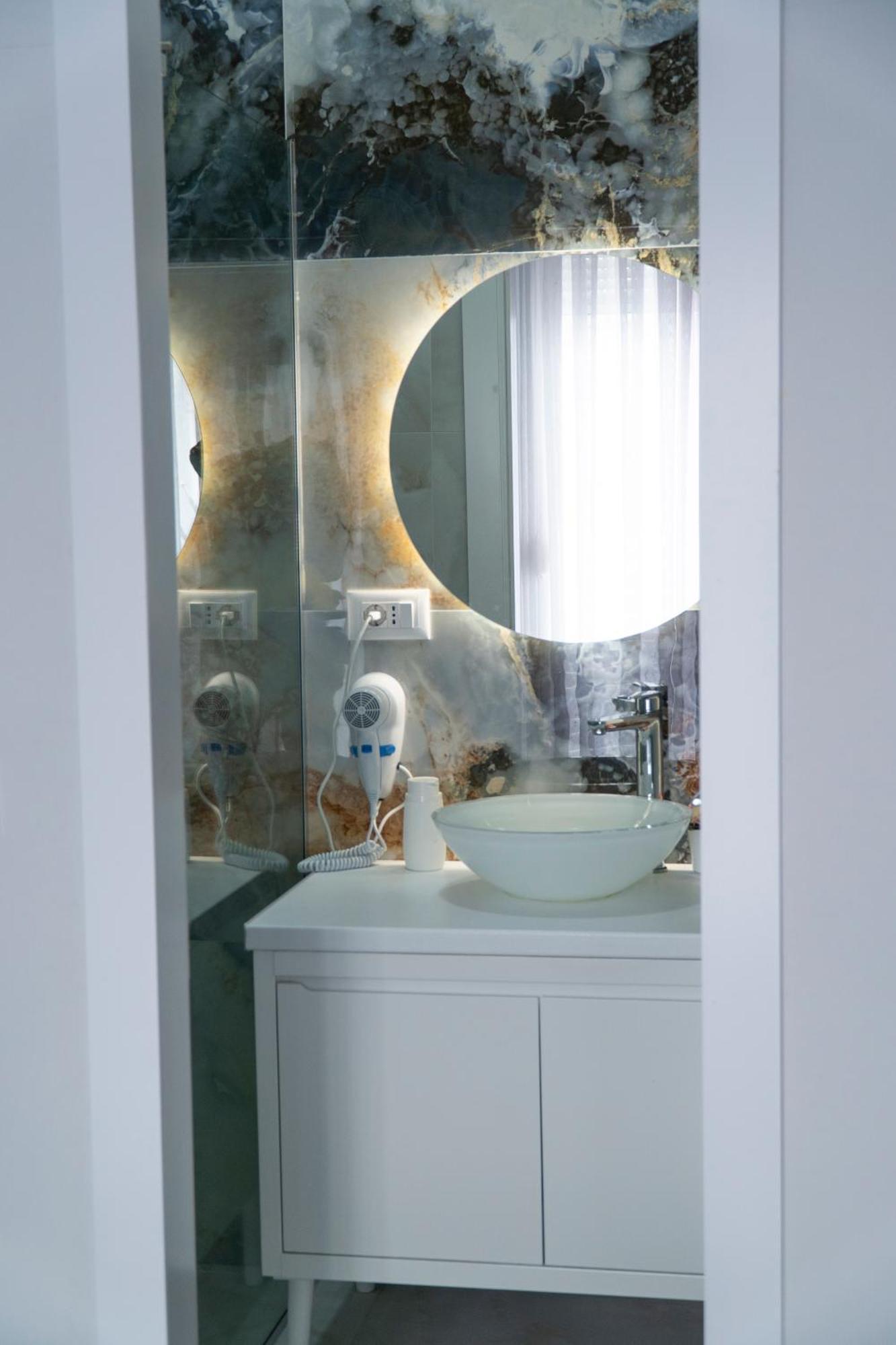 Memories Apartments ساراندا المظهر الخارجي الصورة